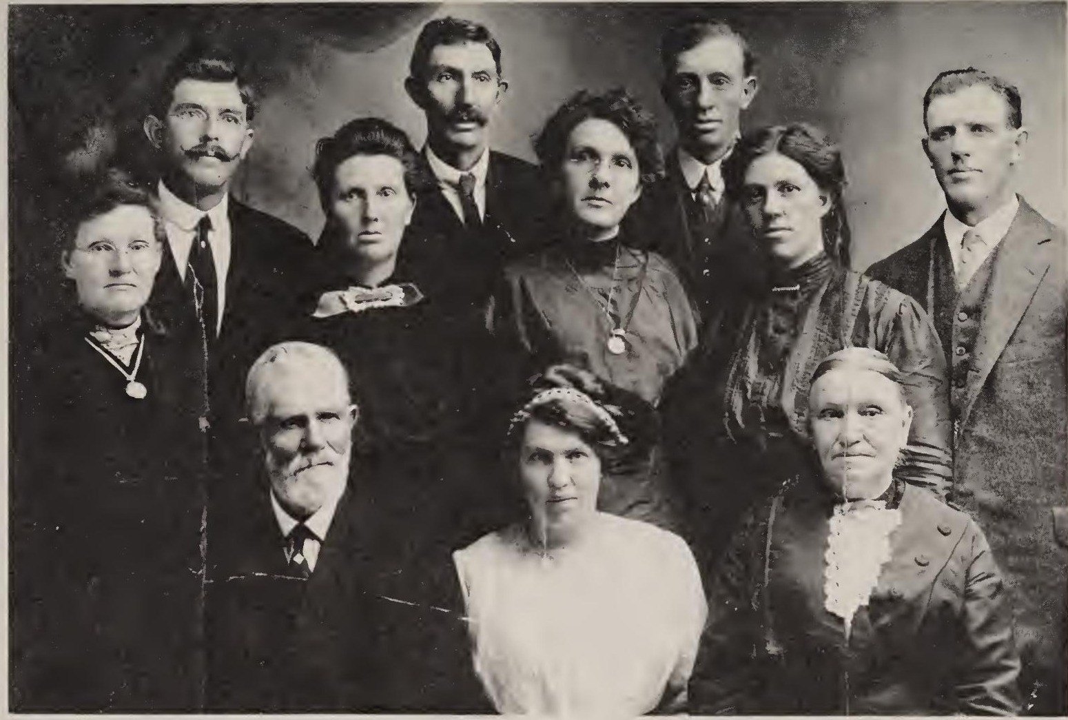 Thomas and Mary Matilda Wixom Sleight with their children
